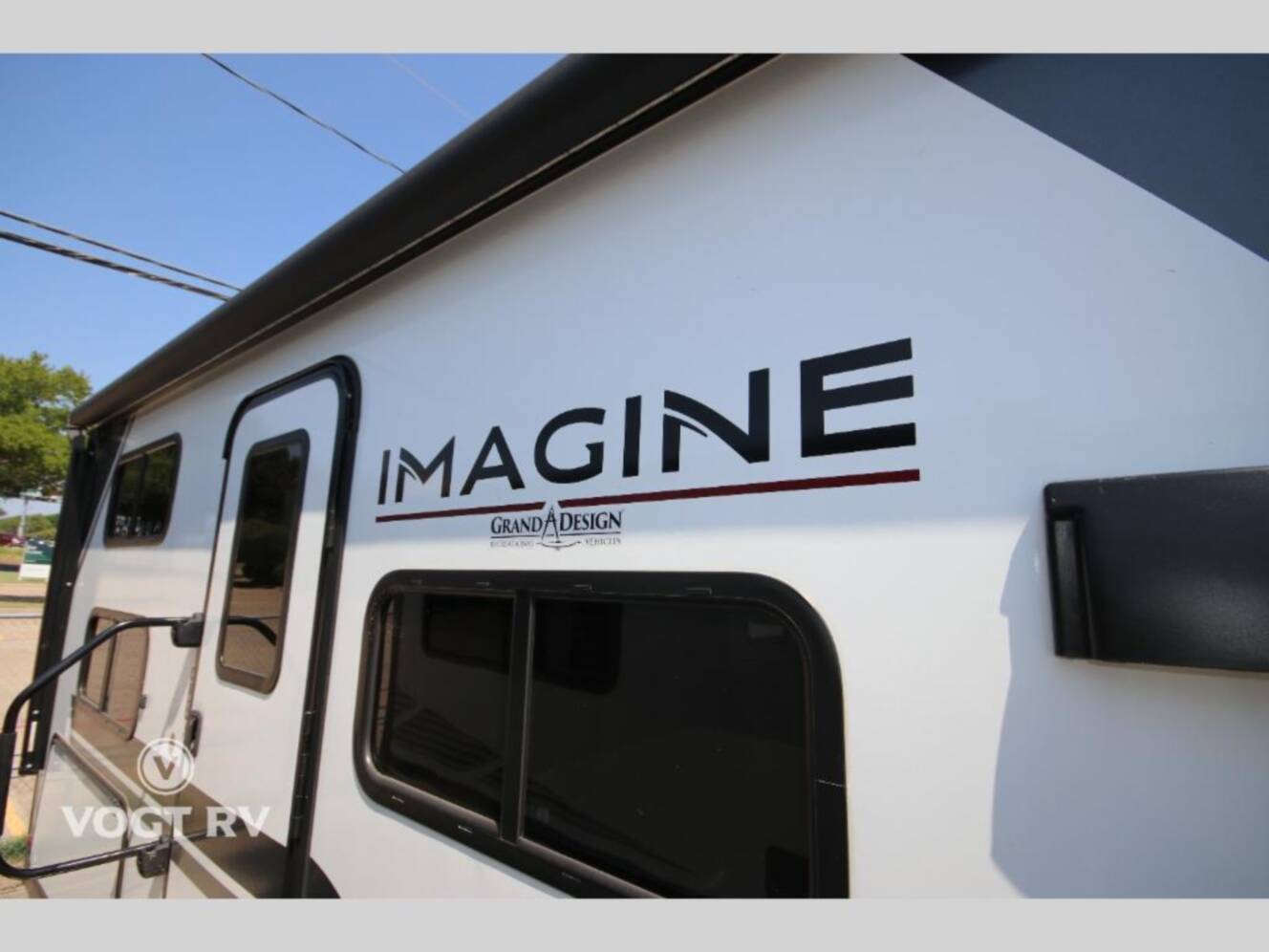 A photo of this 2025 Grand Design Imagine 2470BH