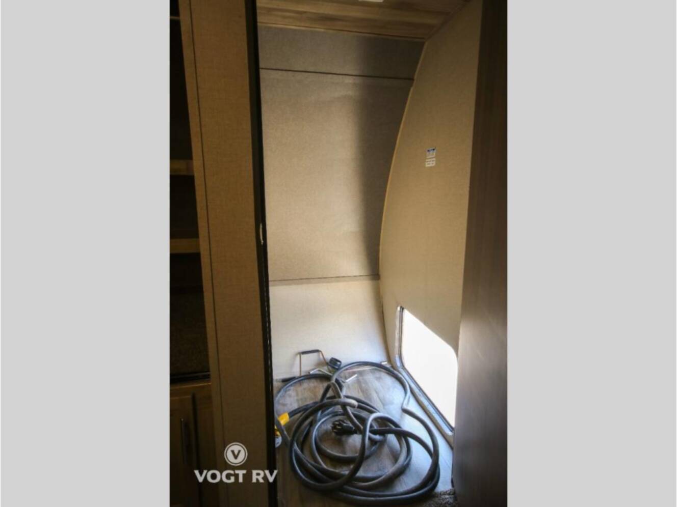 A photo of this 2021 Coachmen Rv Catalina 333RETS