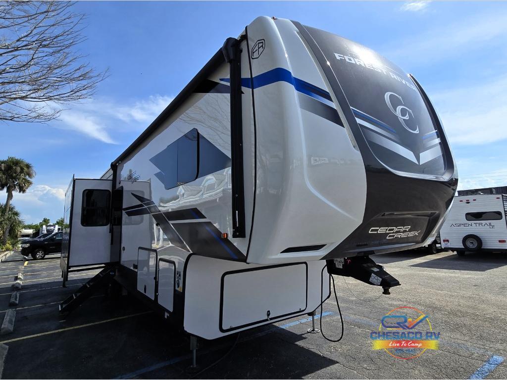 2025 Forest River Rv Cedar Creek 395WOW 391WOW in s. okeechobee FL