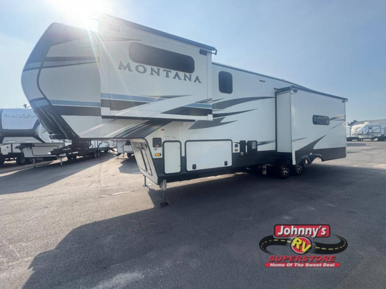 A photo of this 2021 Keystone Rv Montana 3231CK