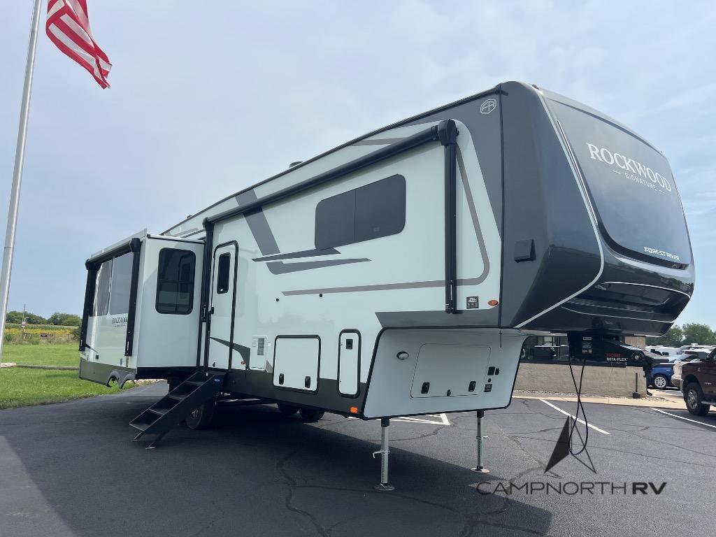 2027 Forest River Rv Rockwood Signature R361RLS RV