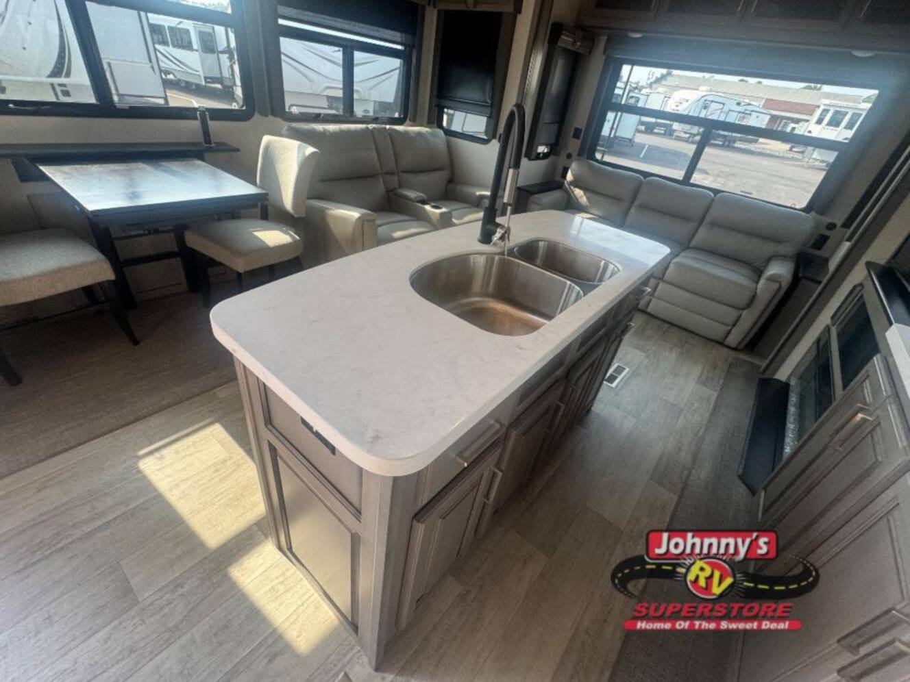 A photo of this 2021 Keystone Rv Montana 3231CK