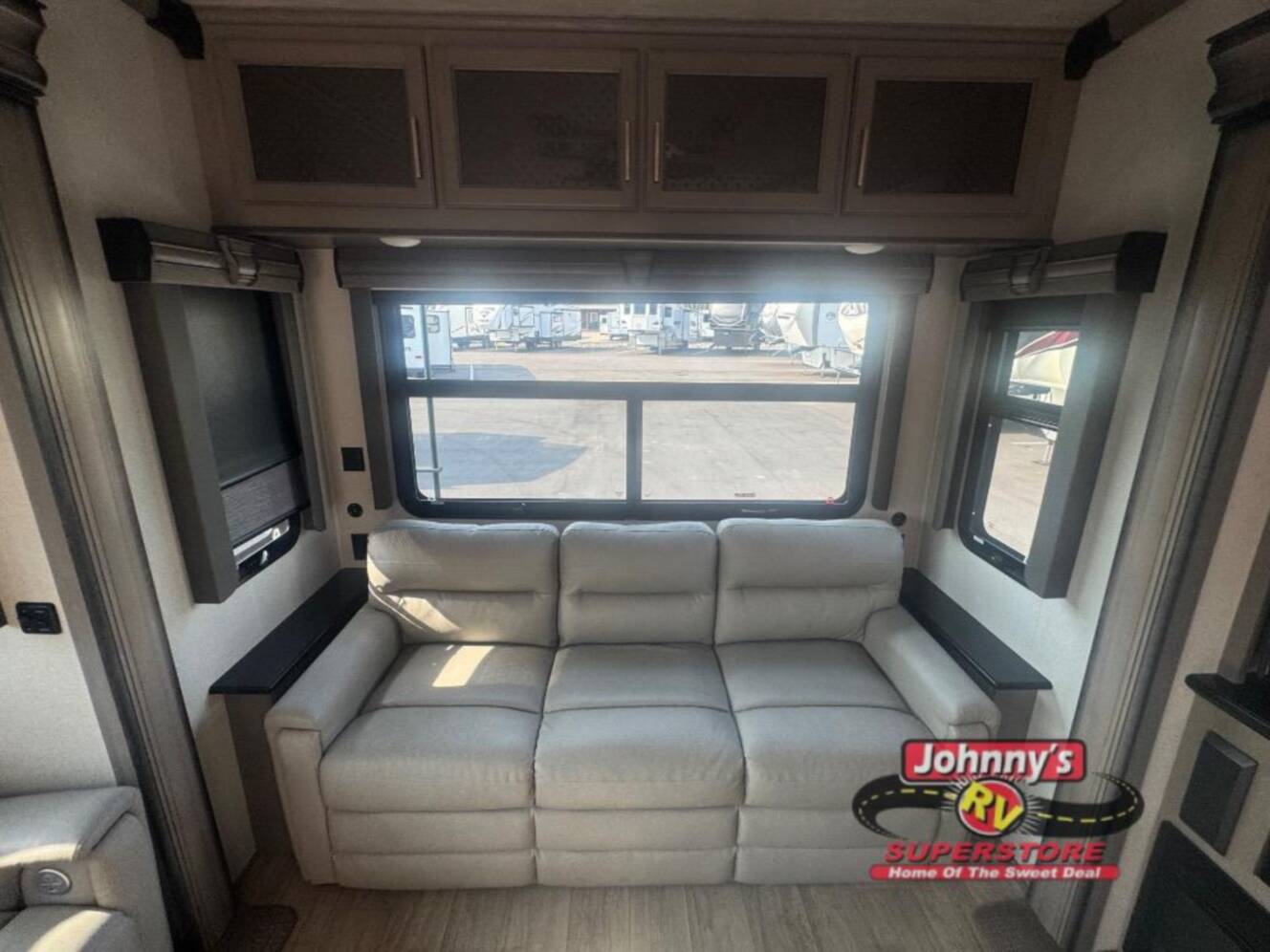 A photo of this 2021 Keystone Rv Montana 3231CK