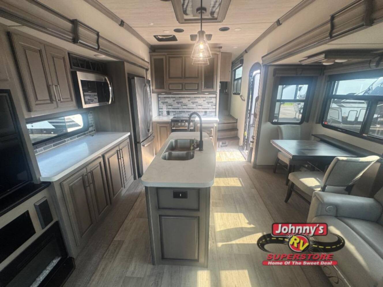 A photo of this 2021 Keystone Rv Montana 3231CK