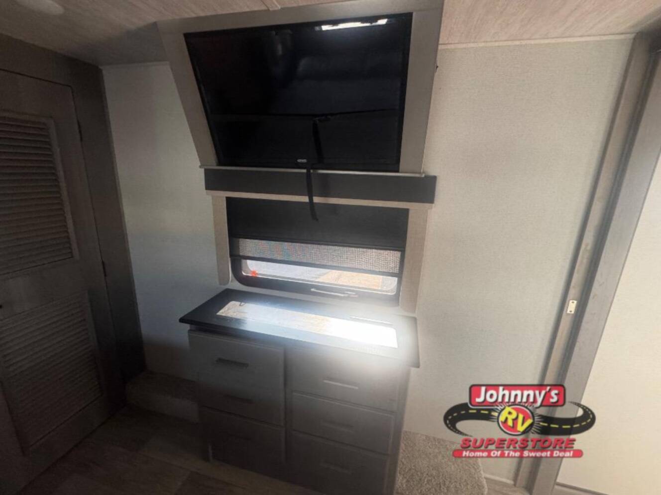 A photo of this 2021 Keystone Rv Montana 3231CK