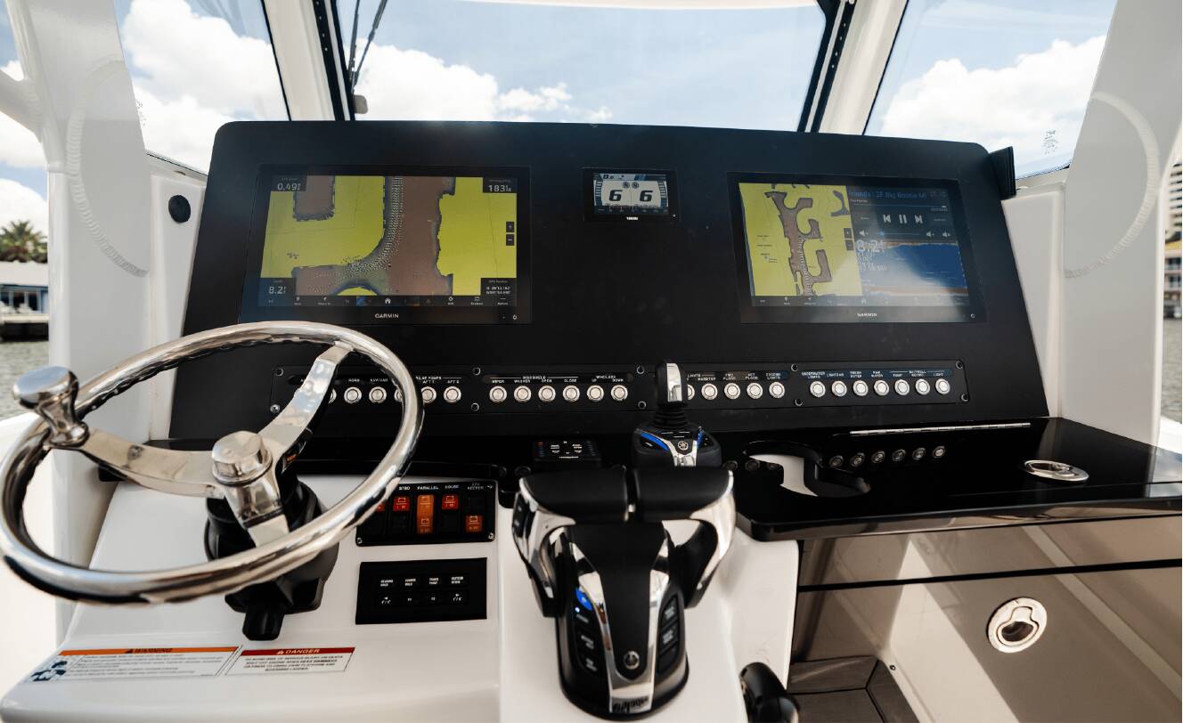 A photo of this 2024 Everglades 365 Center Console