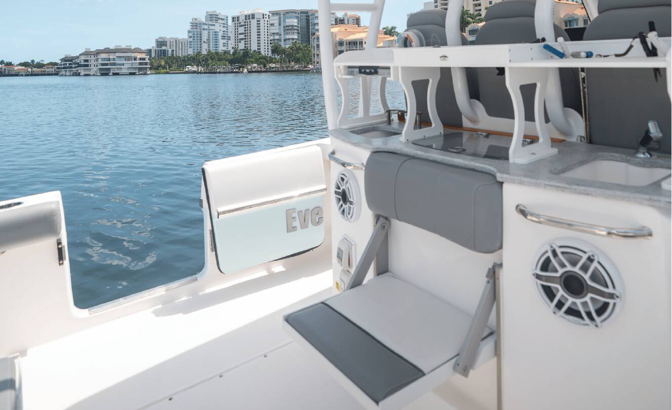 A photo of this 2024 Everglades 365 Center Console