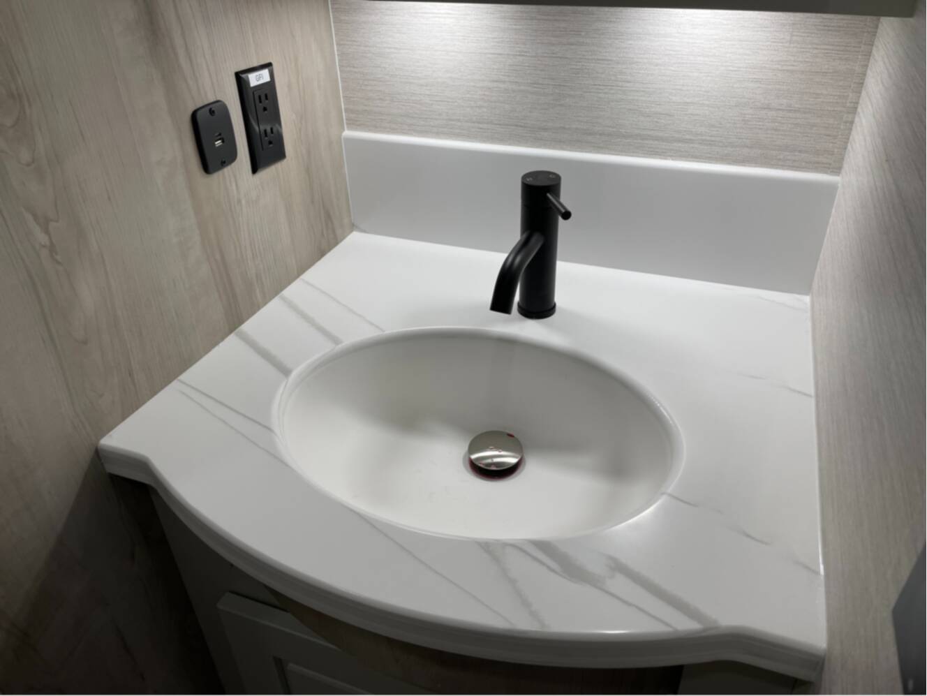 A photo of this 2027 Dynamax DX3 34KD