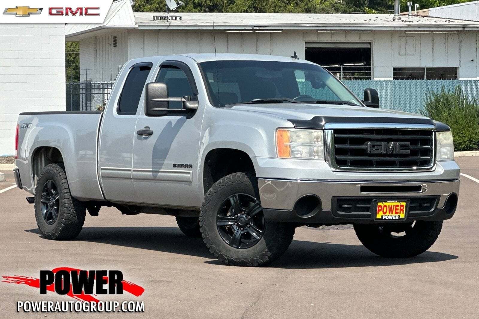 2010 GMC SIERRA in Sublimity, OR