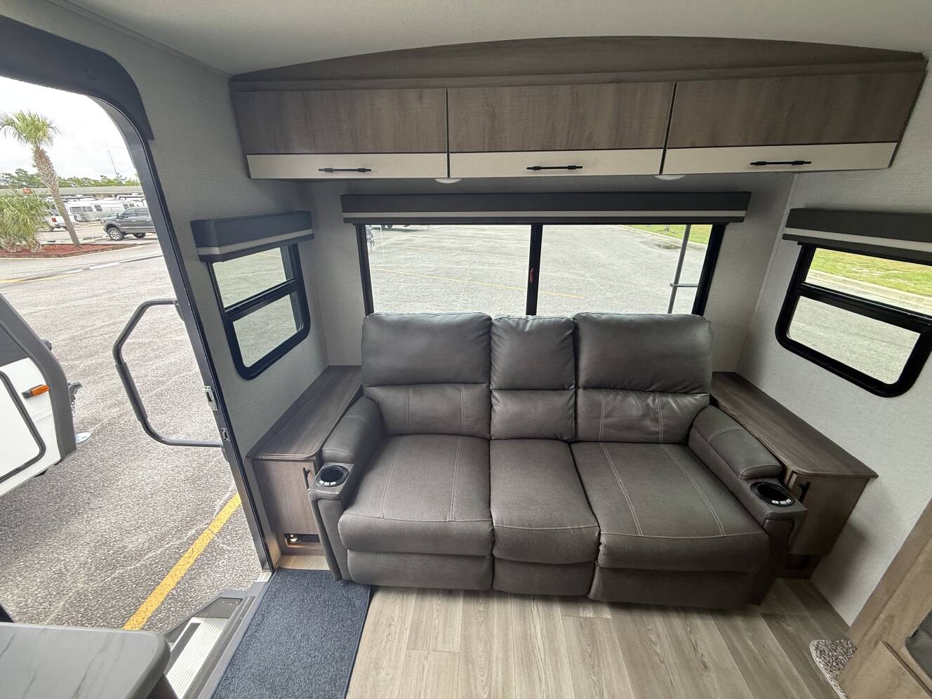 A photo of this 2024 Grand Design Imagine 2500RL