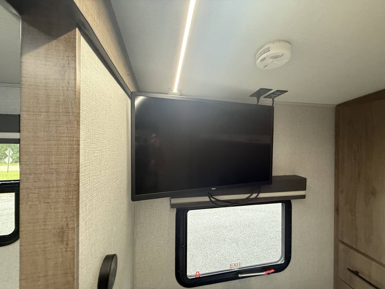 A photo of this 2024 Grand Design Imagine 2500RL