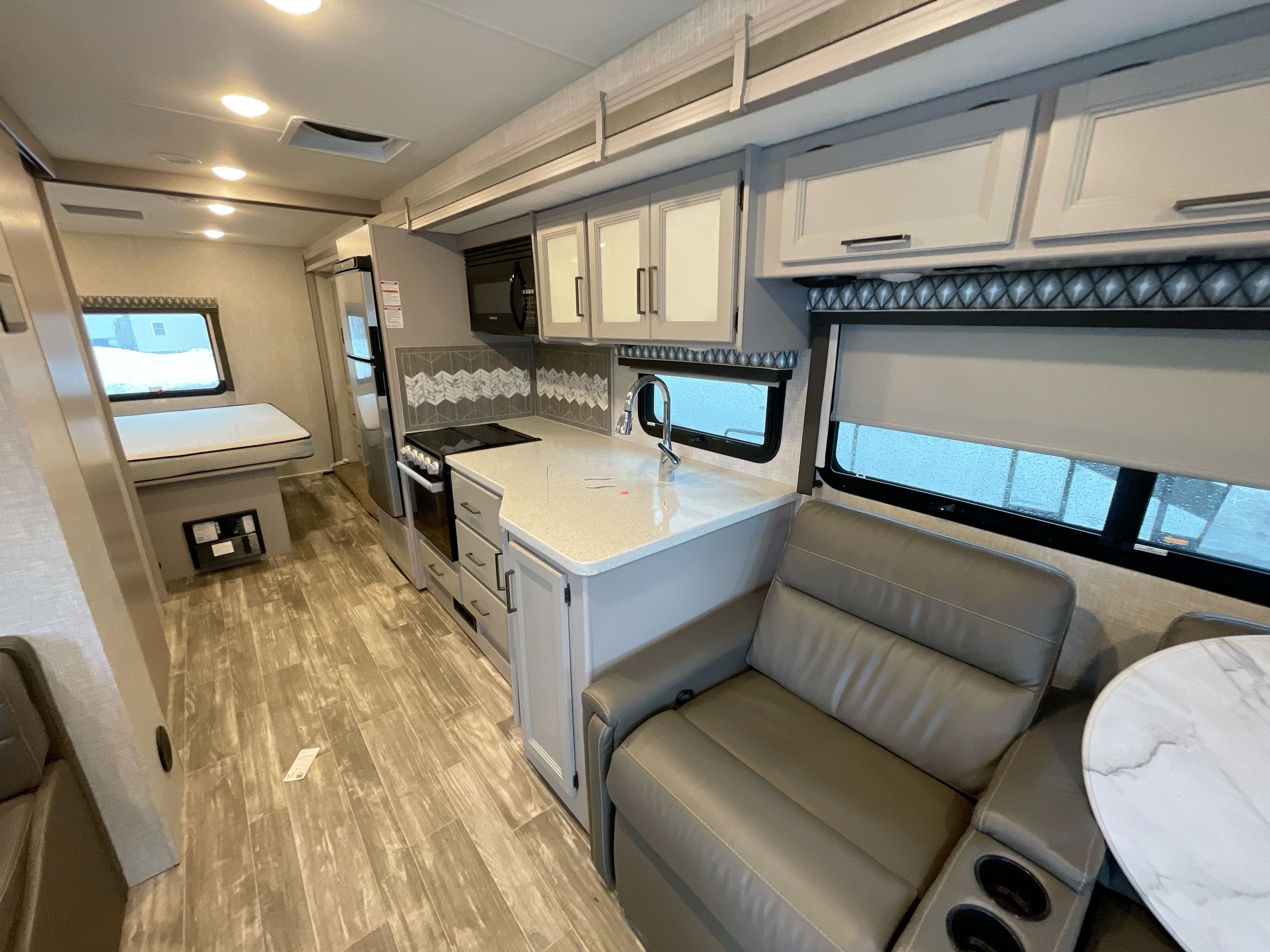 2022 Thor HURRICANE 29M in hamburg NY