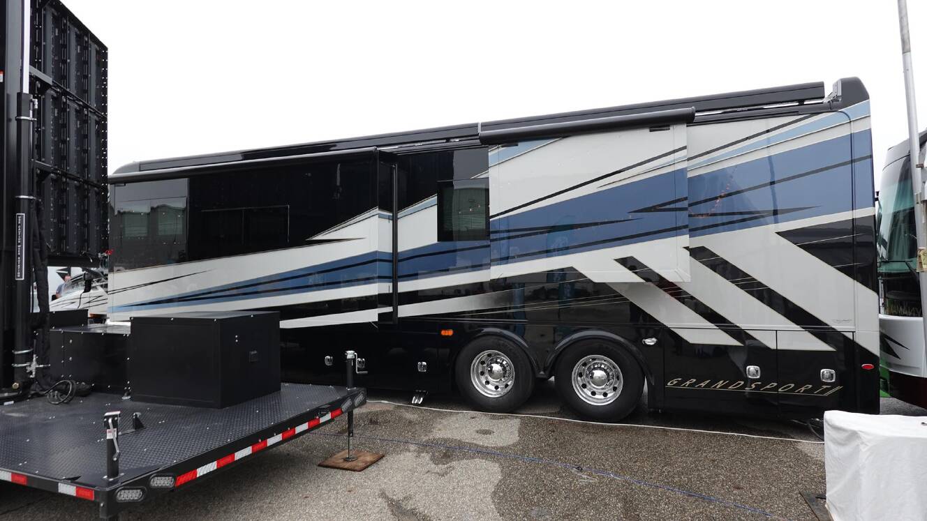 A photo of this 2027 Dynamax GRAND SPORT 45CB