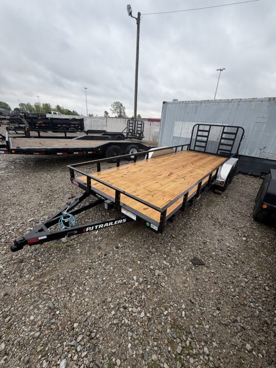 2026 PJ Trailers UL202 in Whiteland, IN