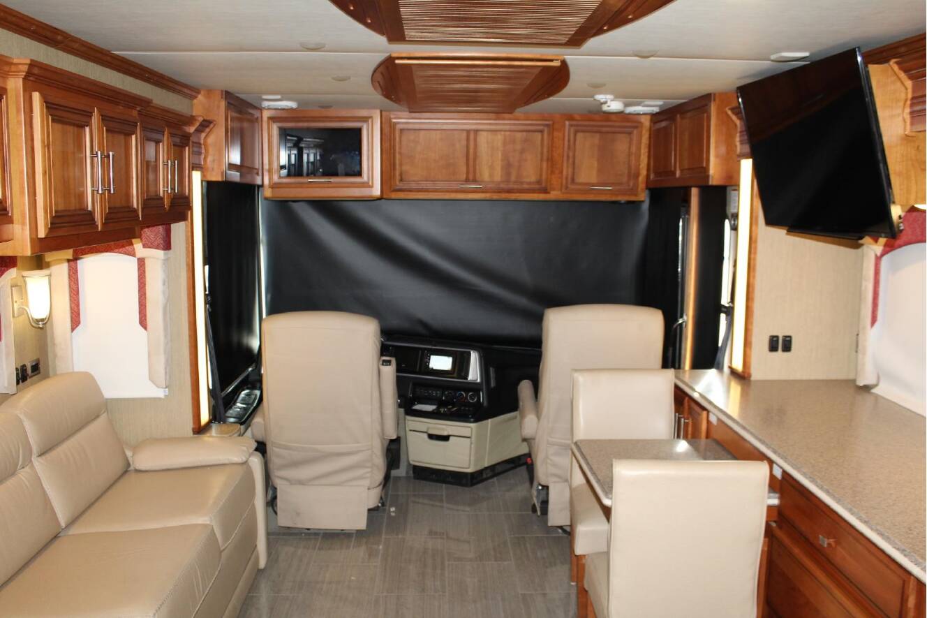 A photo of this 2016 Newmar VENTANA 3427