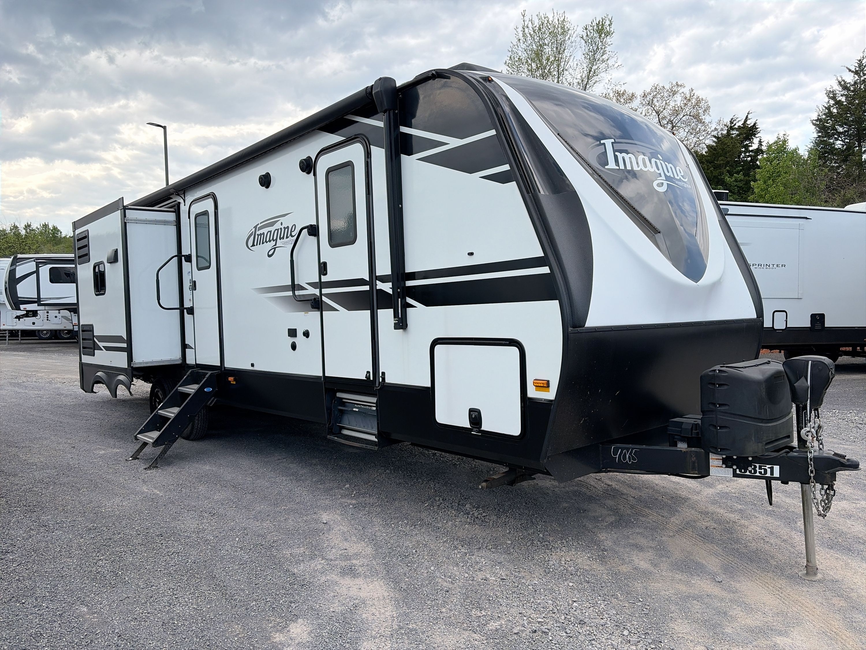 2020 Grand Design IMAGINE 3250BH in kodak TN