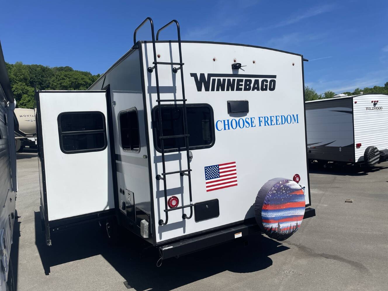 A photo of this 2022 Winnebago MINNIE 2529RG