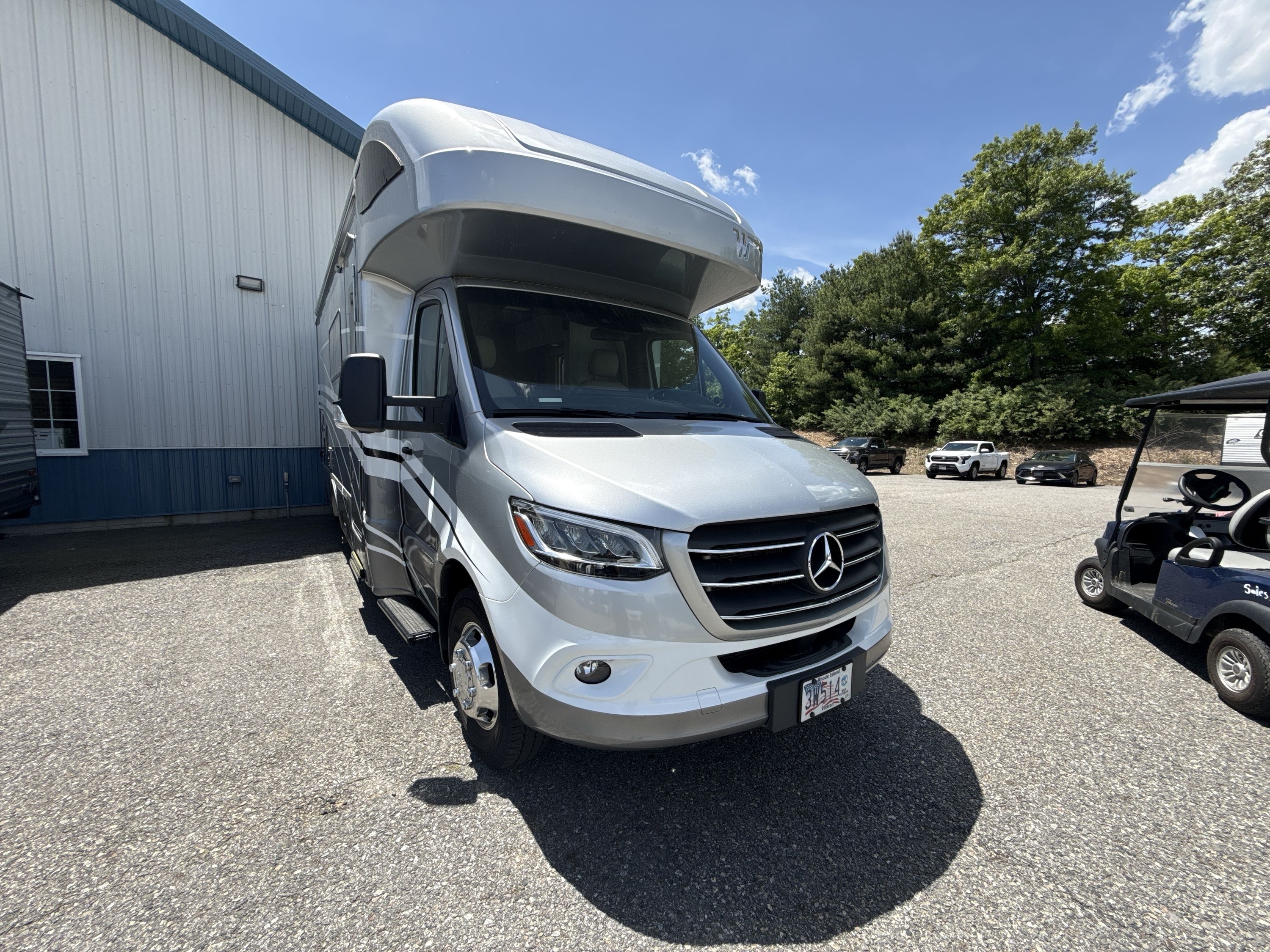 2023 Winnebago VIEW 24D in uxbridge MA