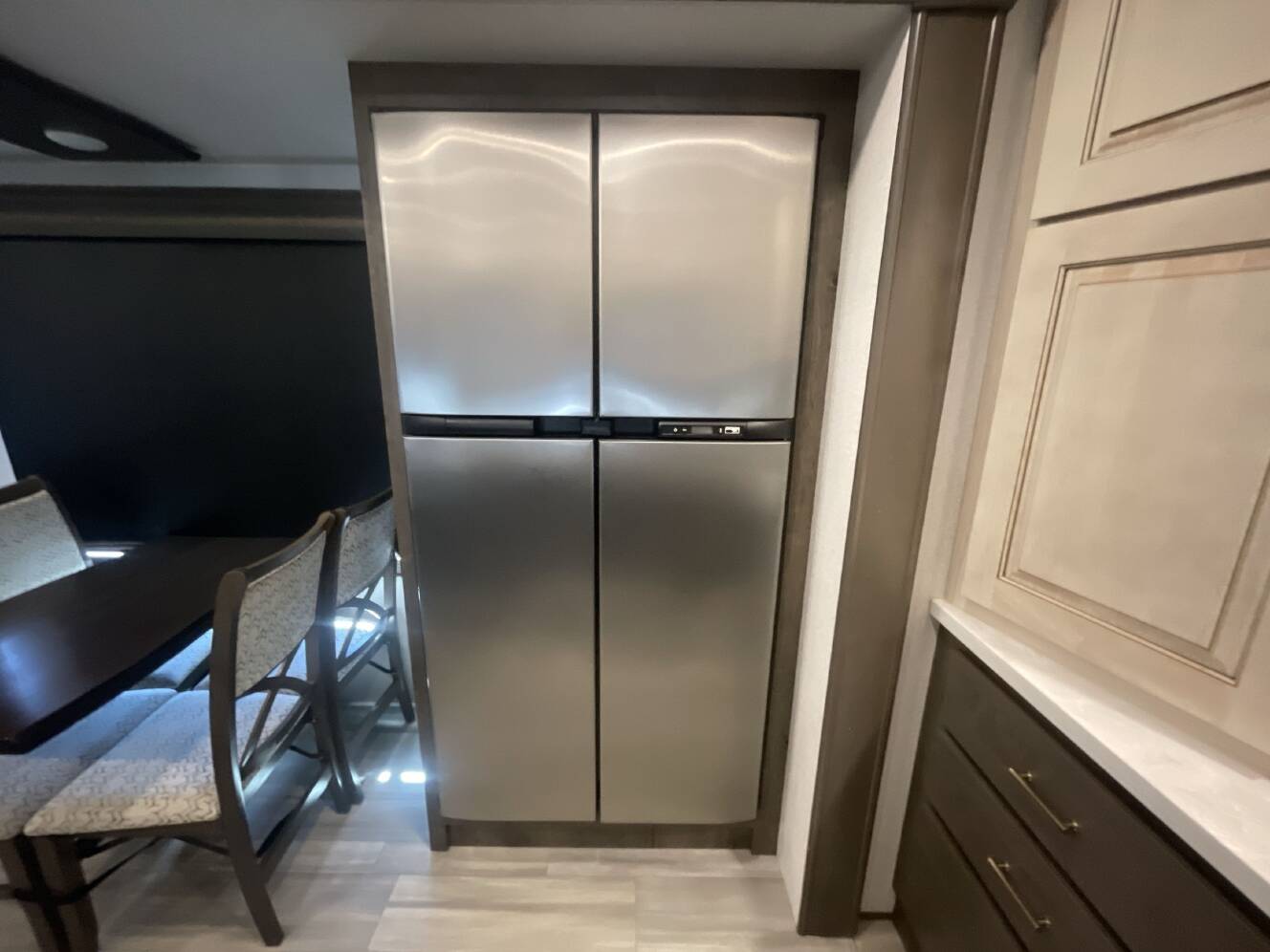 A photo of this 2021 Alliance PARADIGM 372RK