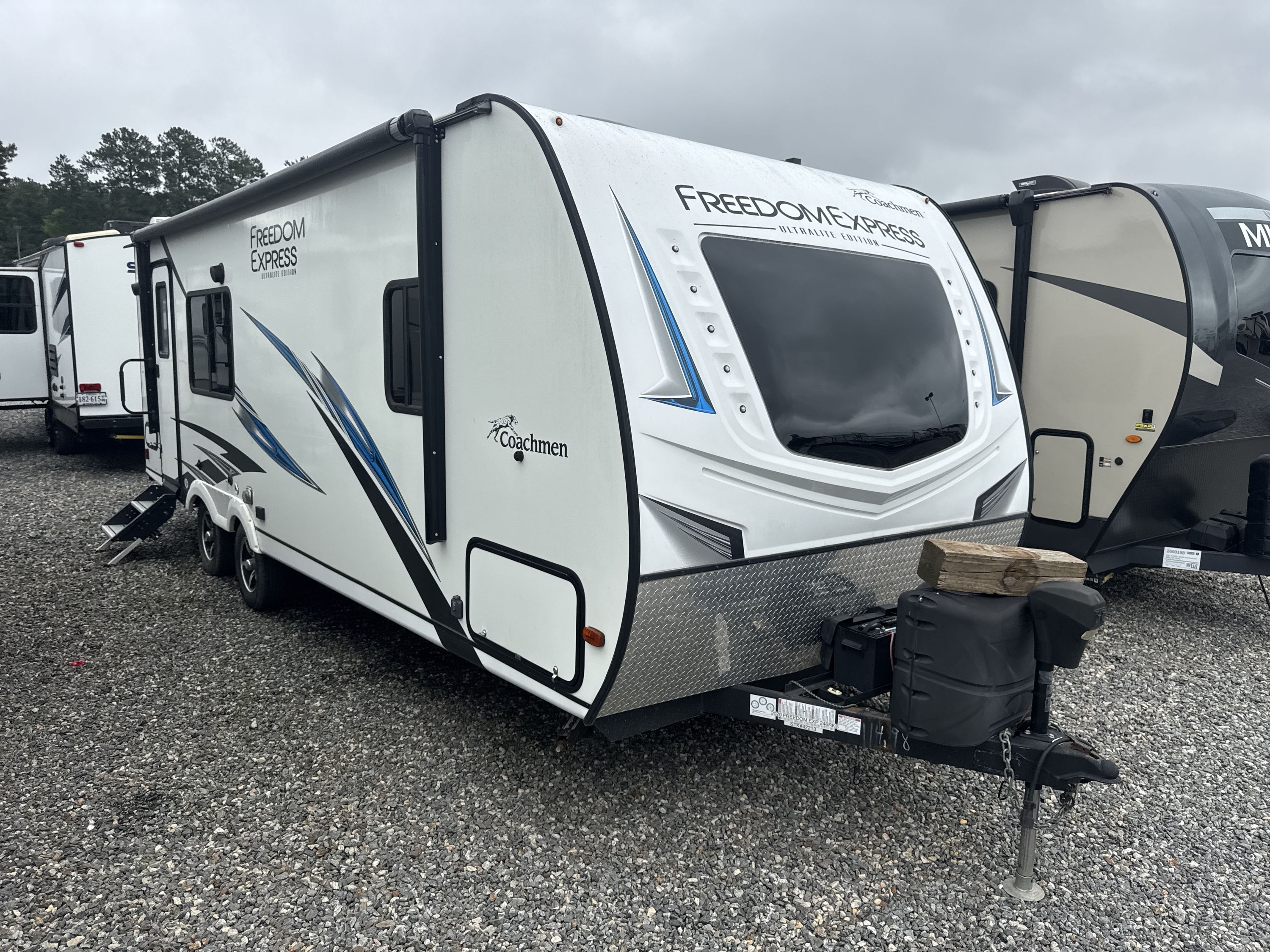 2020 Coachmen FREEDOM EXPRESS ULTRA LITE 246RKS in ashland VA