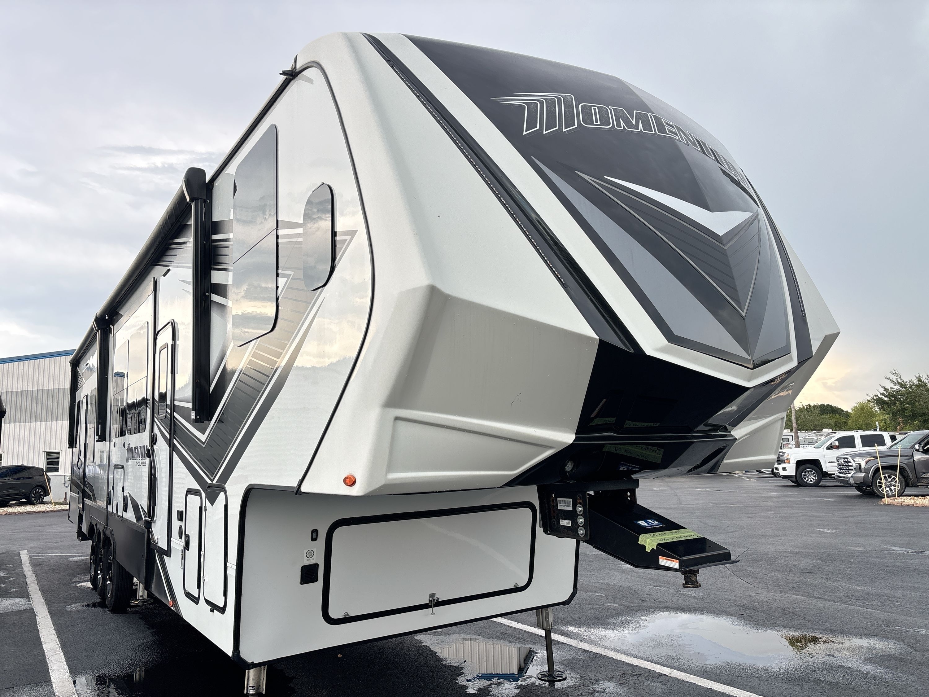 2023 Grand Design MOMENTUM M CLASS 398M in fort myers FL