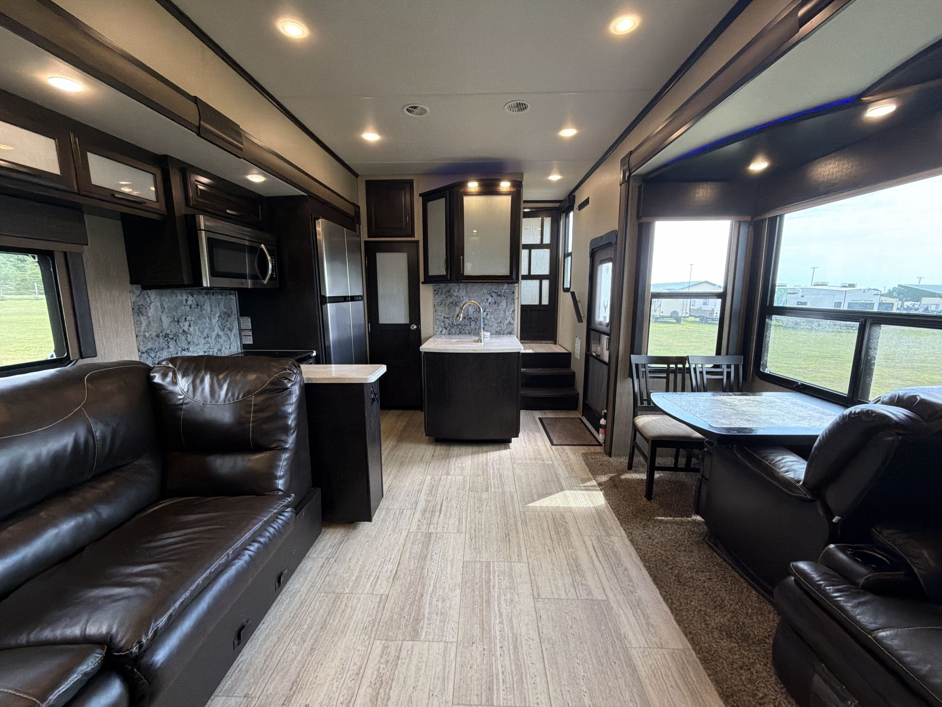 2017 Grand Design MOMENTUM 395M in little falls MN