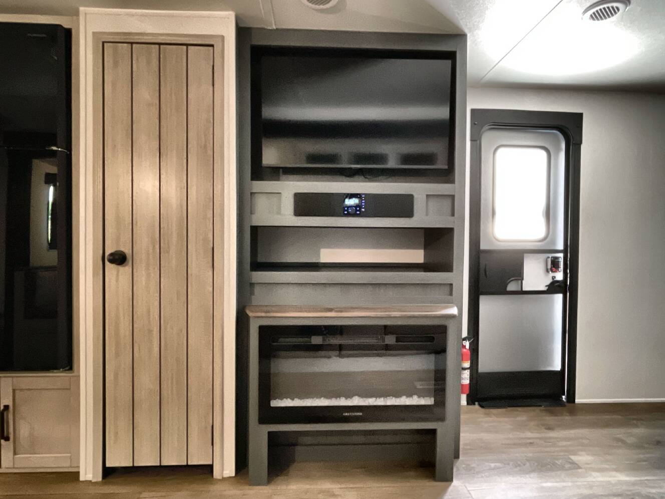 A photo of this 2026 Forest River PUMA 31FKRK