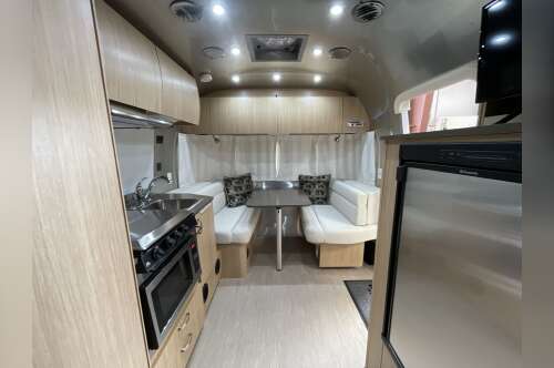 2017 Airstream FLYING CLOUD 19 in oklahoma city OK