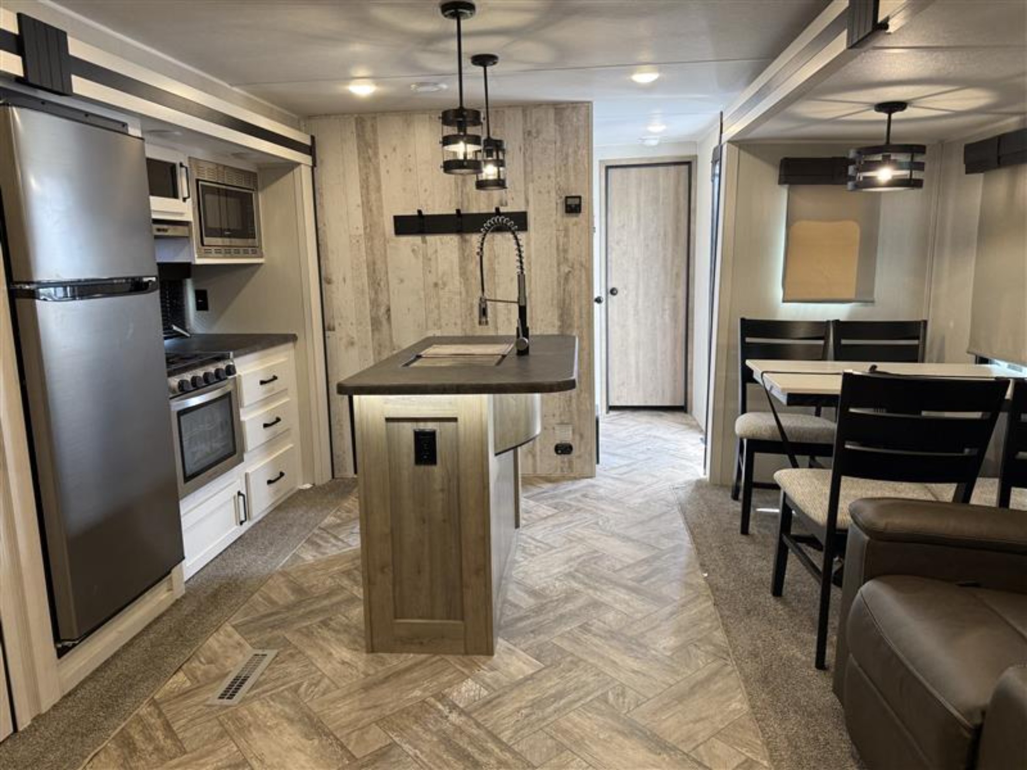 2023 Forest River PUMA 31RLQS in cocoa FL