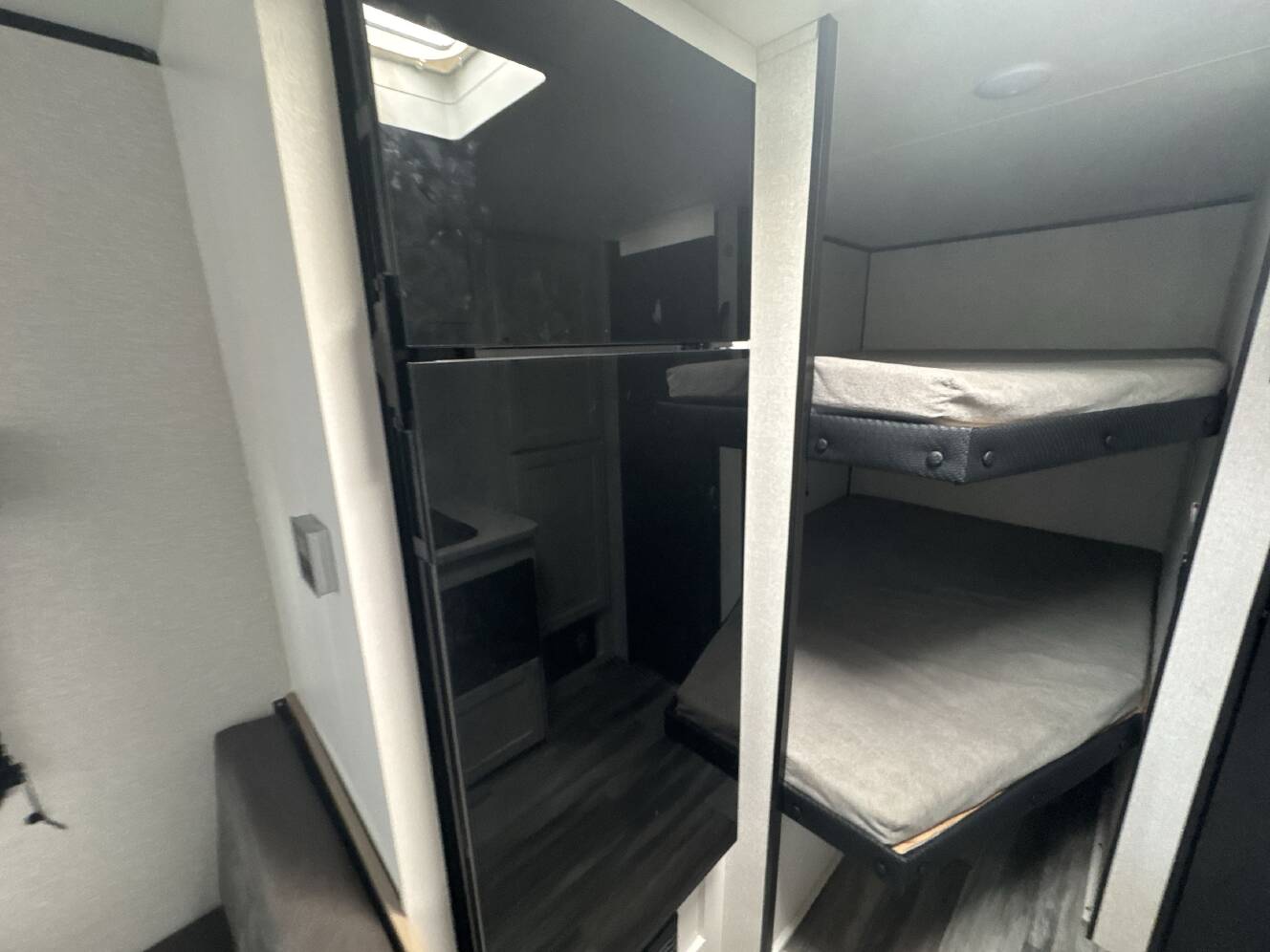 A photo of this 2026 Jayco JAY FLIGHT SLX SPORT 250BHW