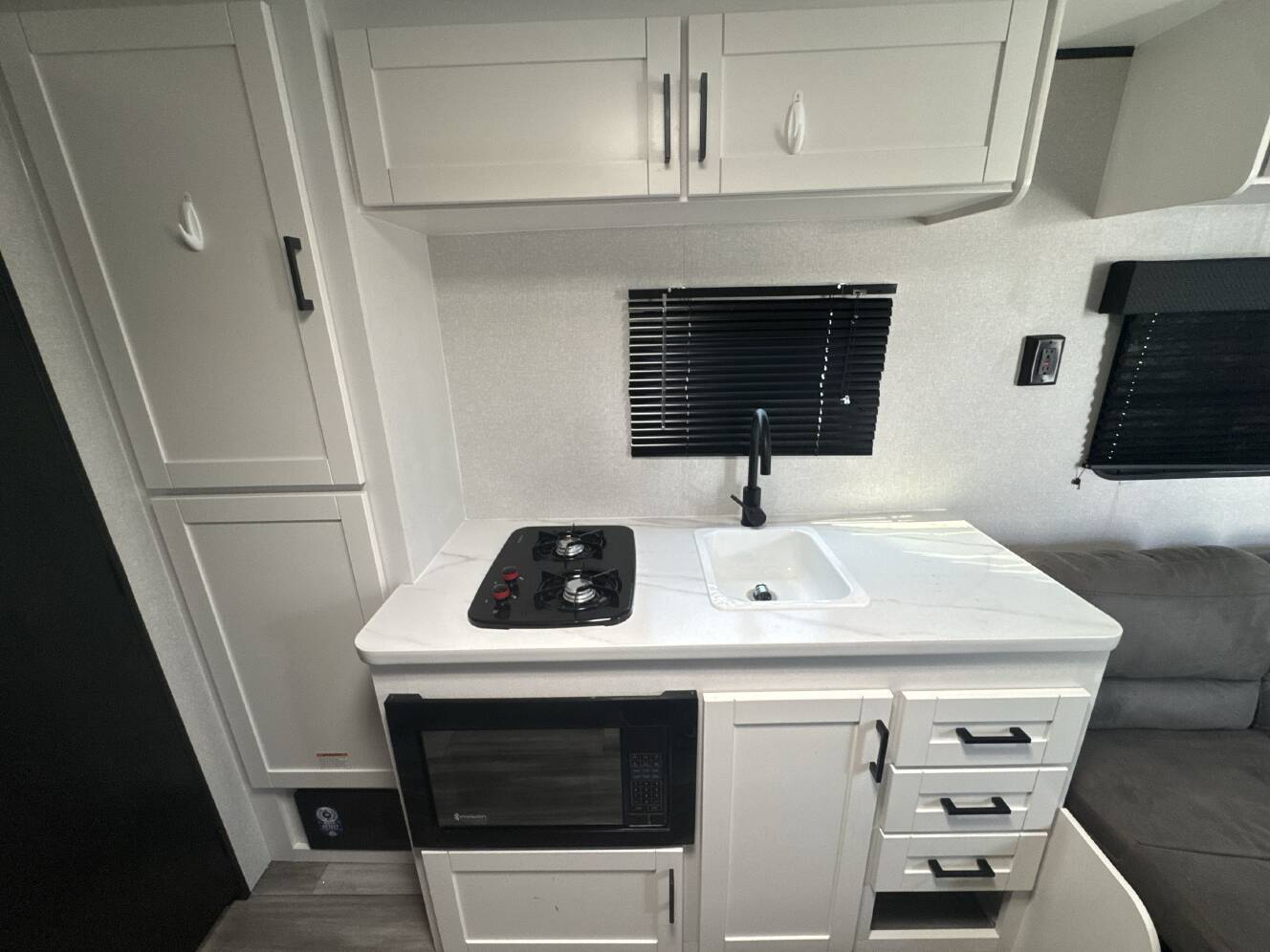 A photo of this 2026 Jayco JAY FLIGHT SLX SPORT 250BHW