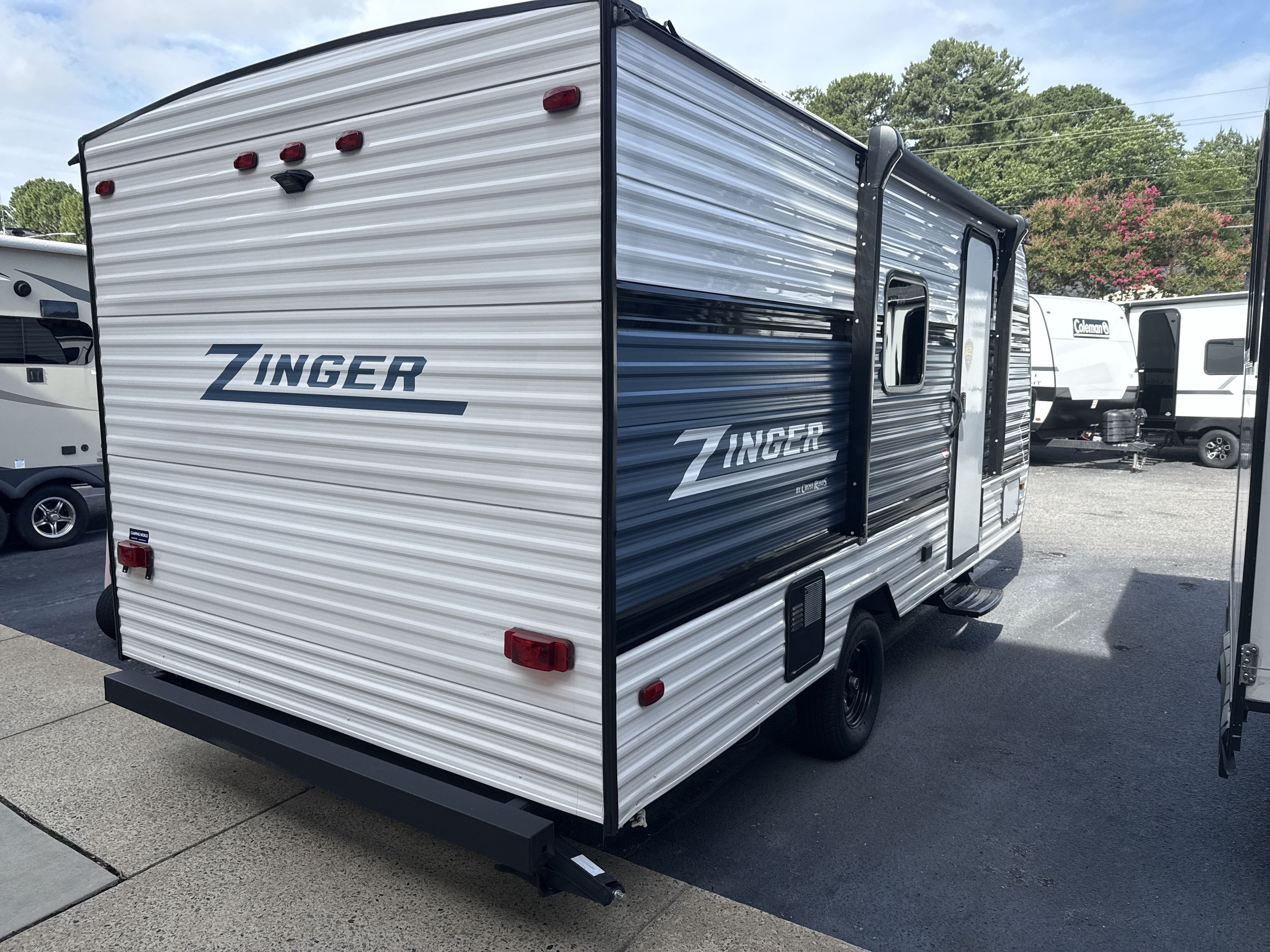 2025 Crossroads ZINGER 18BH ZR18BH in greenville NC