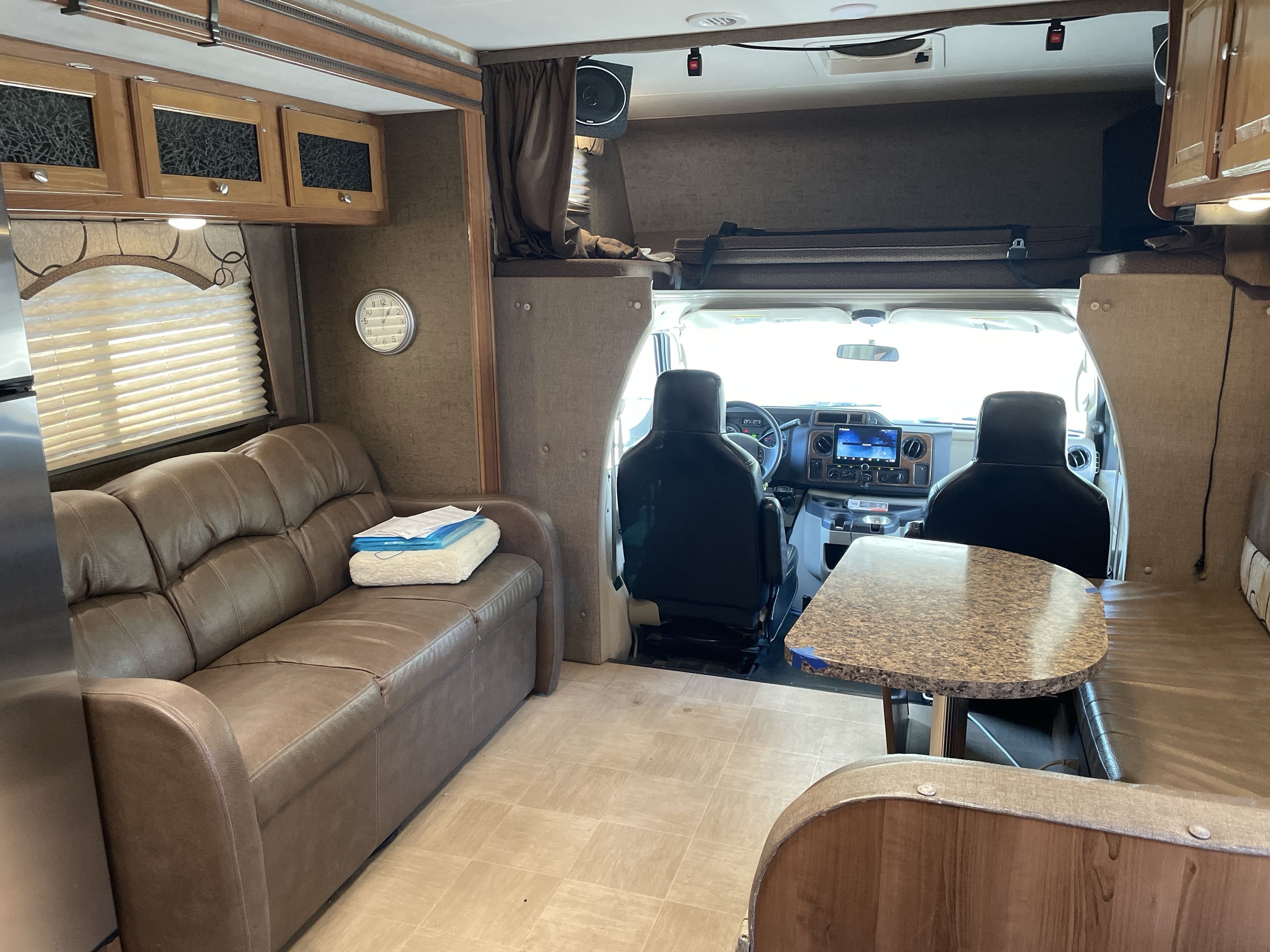 2017 Coachmen LEPRECHAUN 260DS in anderson CA