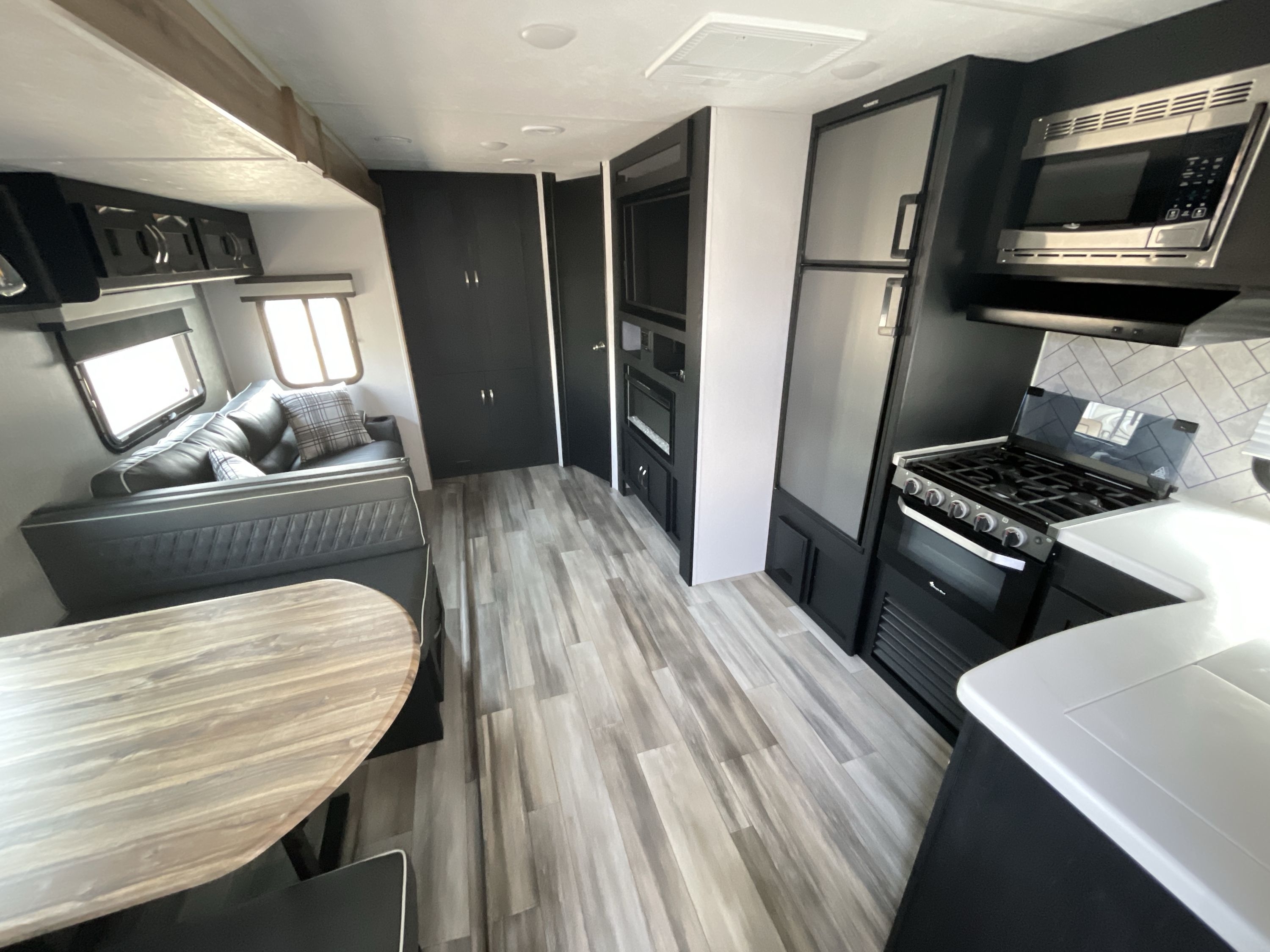 2023 Coachmen FREEDOM EXPRESS LIBERTY EDITION 326BHDSLE in eau claire WI