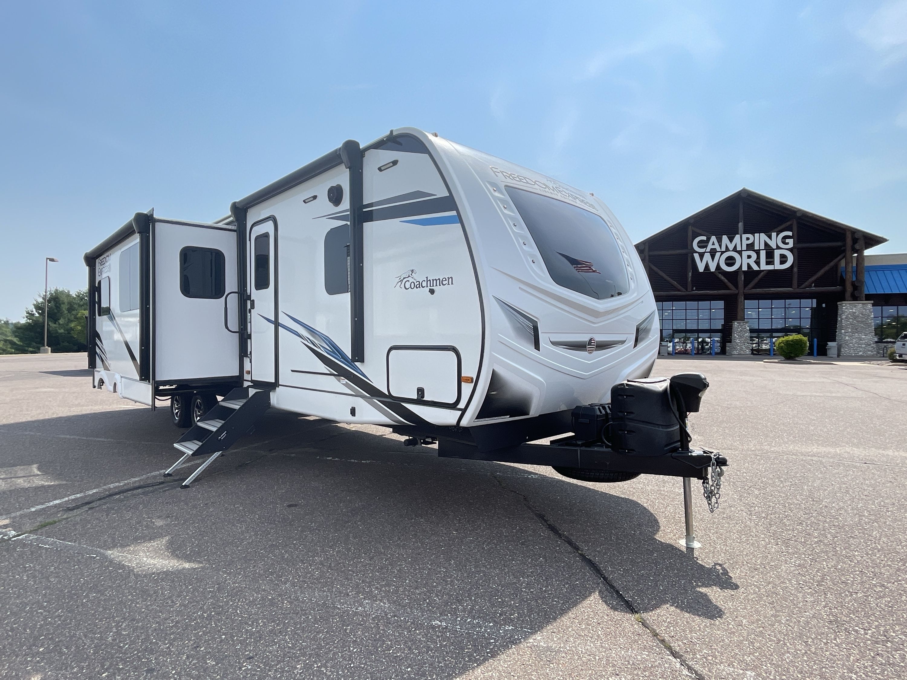2023 Coachmen FREEDOM EXPRESS LIBERTY EDITION 326BHDSLE in eau claire WI