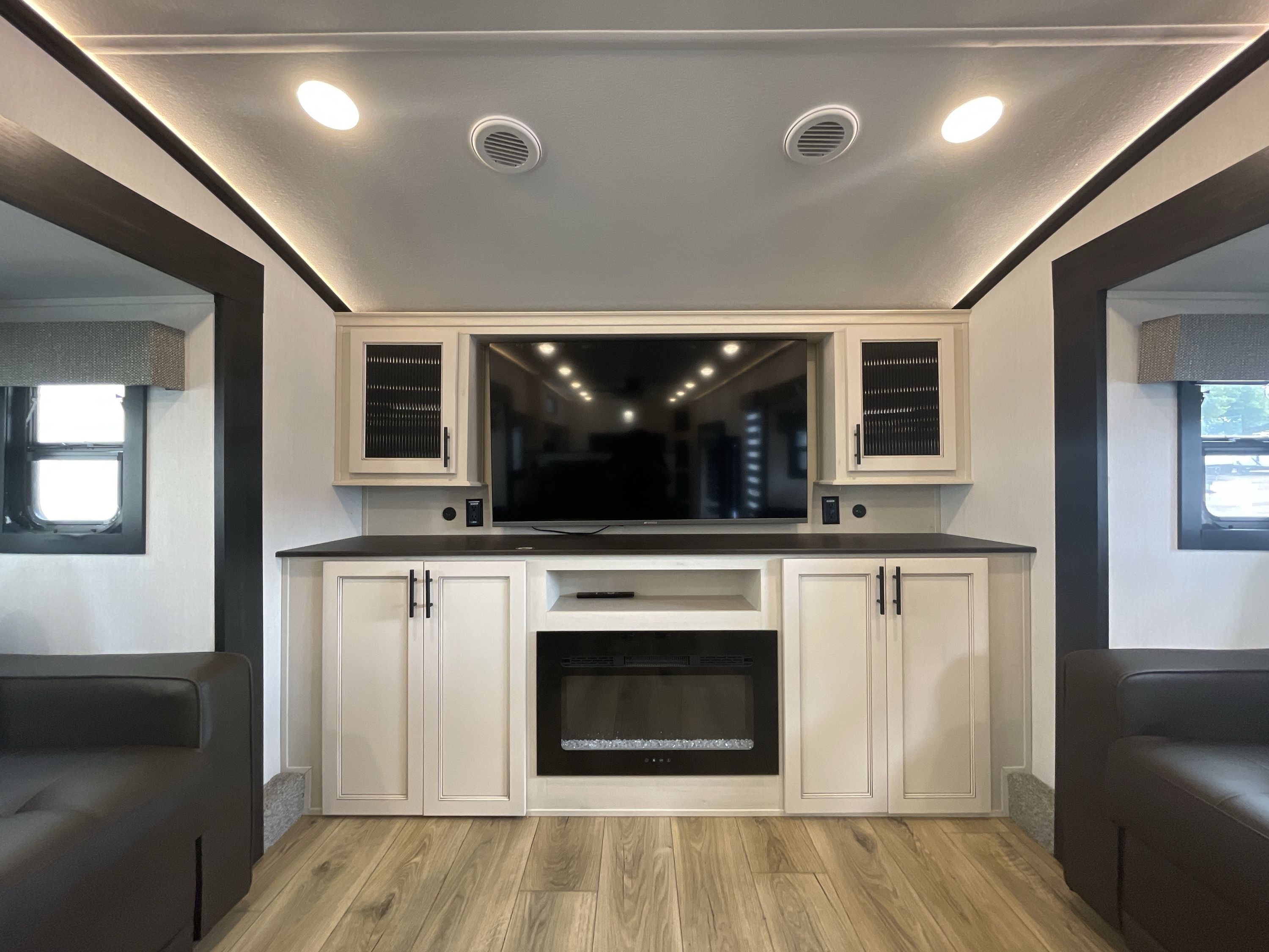 2025 Forest River SABRE 37FLH in jackson MS