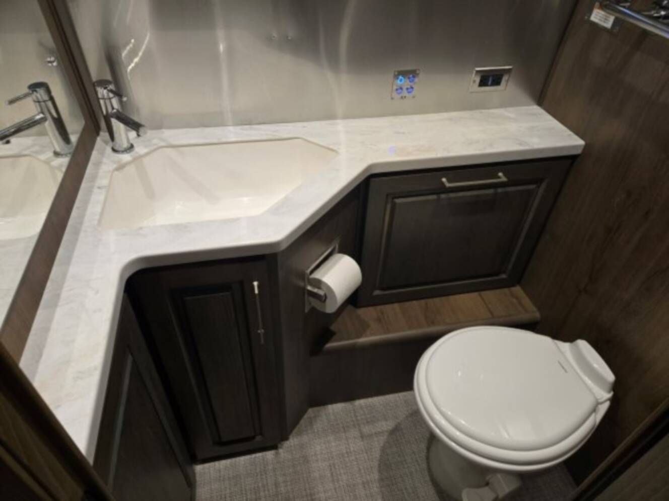 A photo of this 2024 Airstream CLASSIC 30RB TWIN