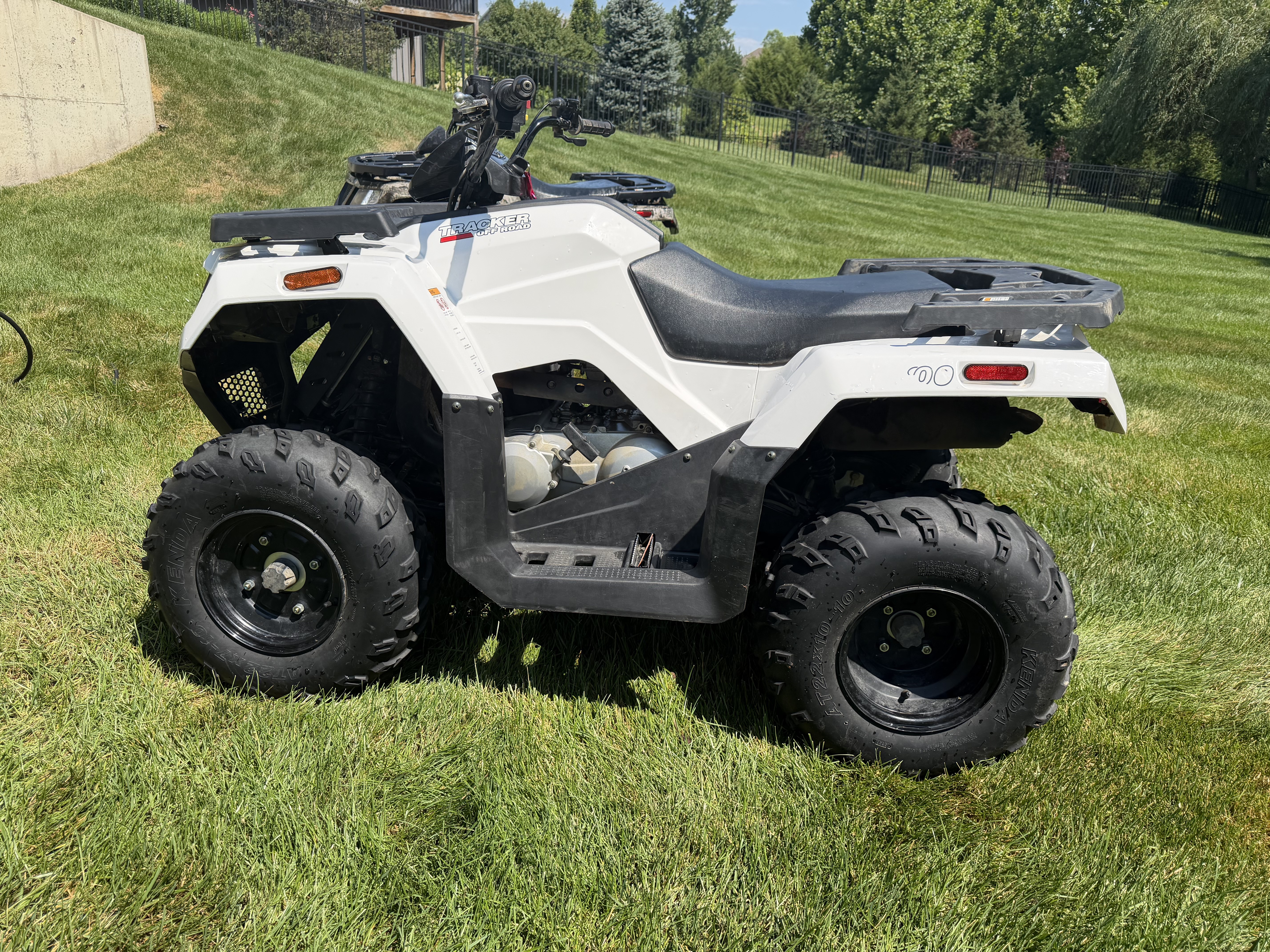 2022 Tracker Off Road 300 BASE in columbia MO