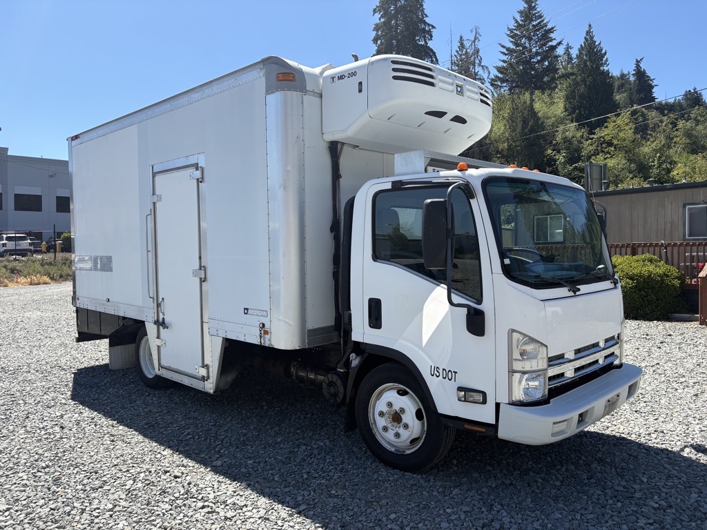 2008 ISUZU NRR in Sumner, WA