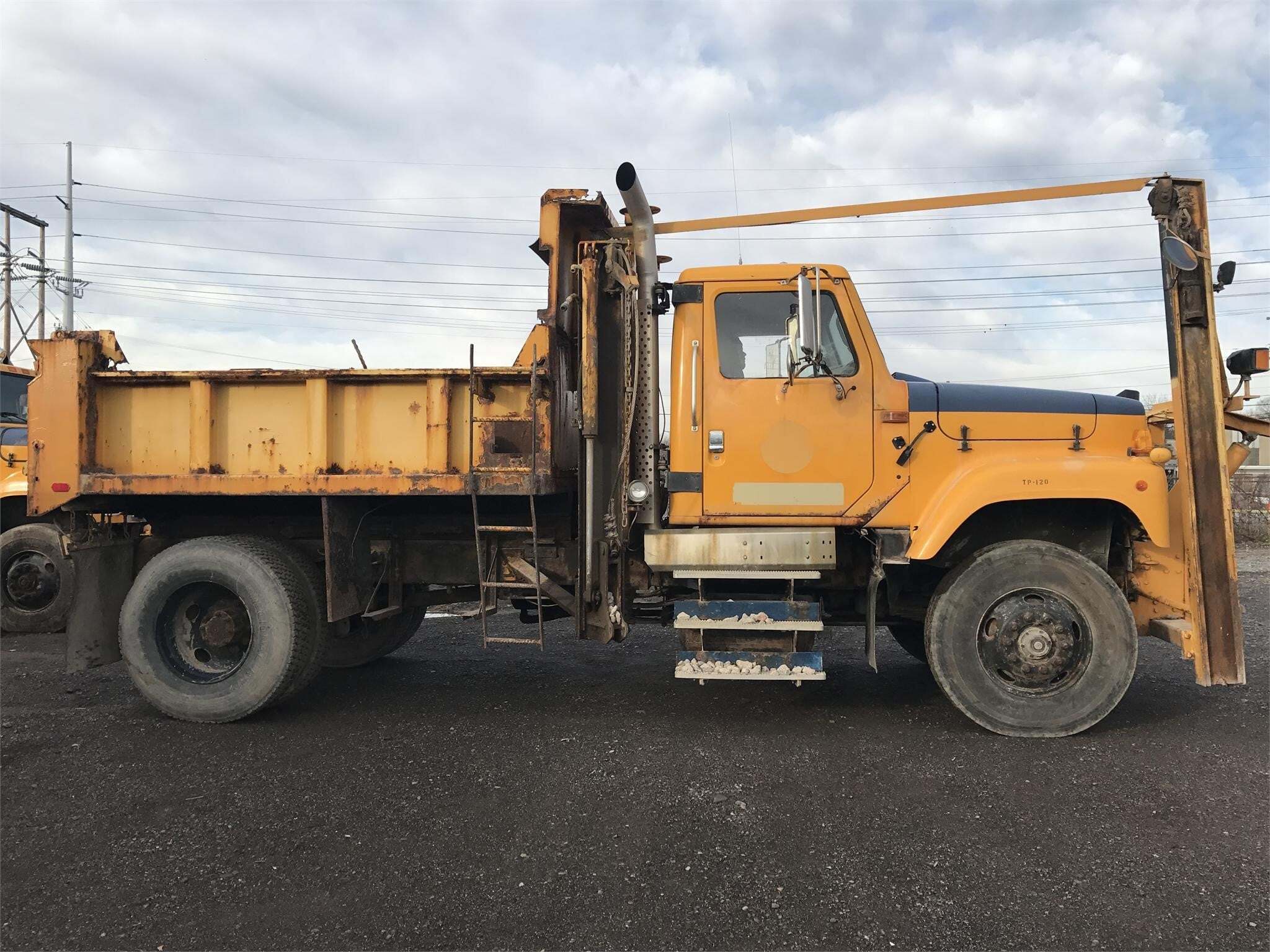 2002 INTERNATIONAL S2500 in Rochester, NY