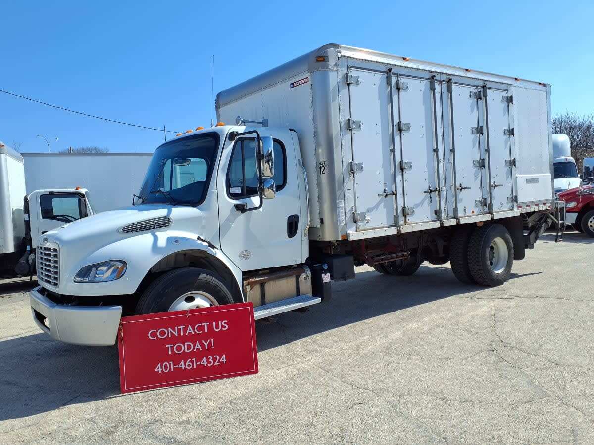2019 FREIGHTLINER BUSINESS CLASS M2 106 in Warwick, RI