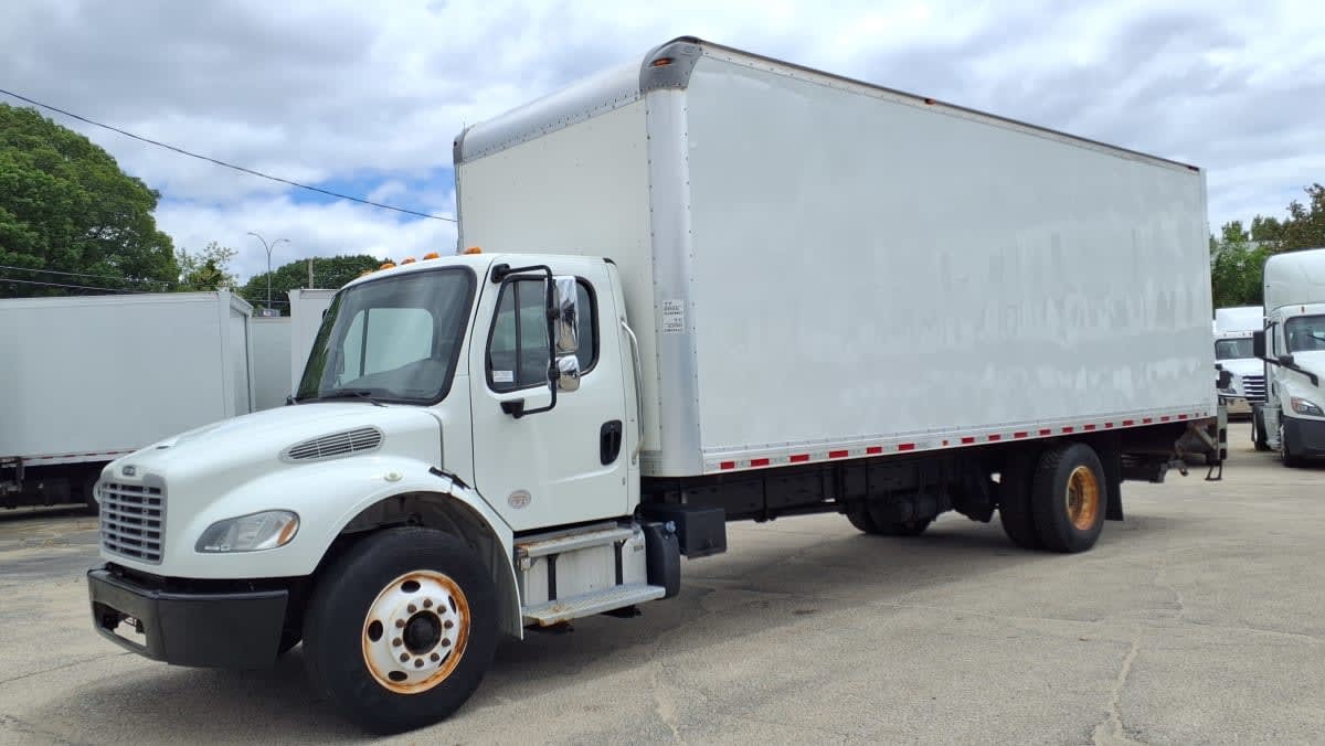 2019 FREIGHTLINER BUSINESS CLASS M2 106 in Warwick, RI