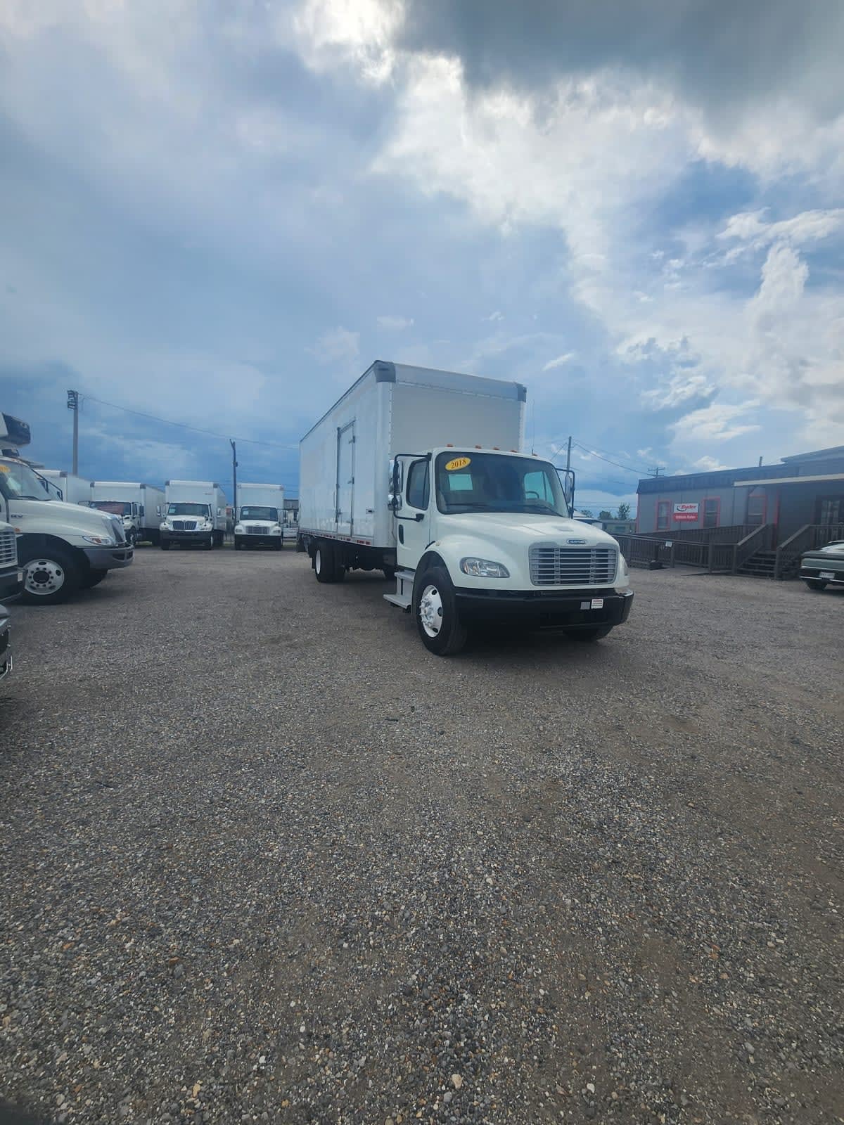 2018 FREIGHTLINER BUSINESS CLASS M2 106 in Saint Rose, LA