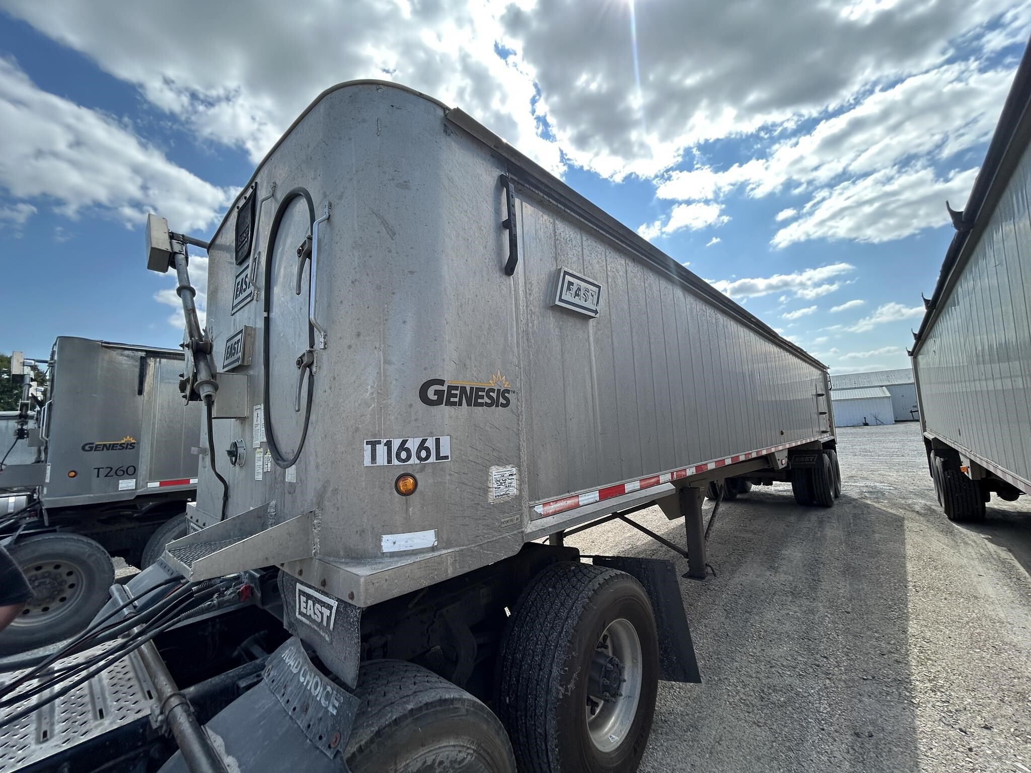 2008 EAST GENESIS HYBRID in Petersburg, IN