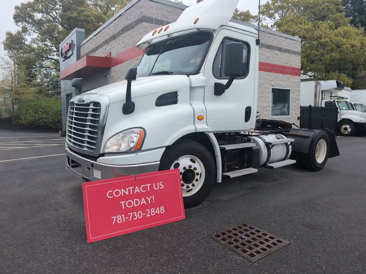 2020 FREIGHTLINER CASCADIA 113 in Norwood, MA