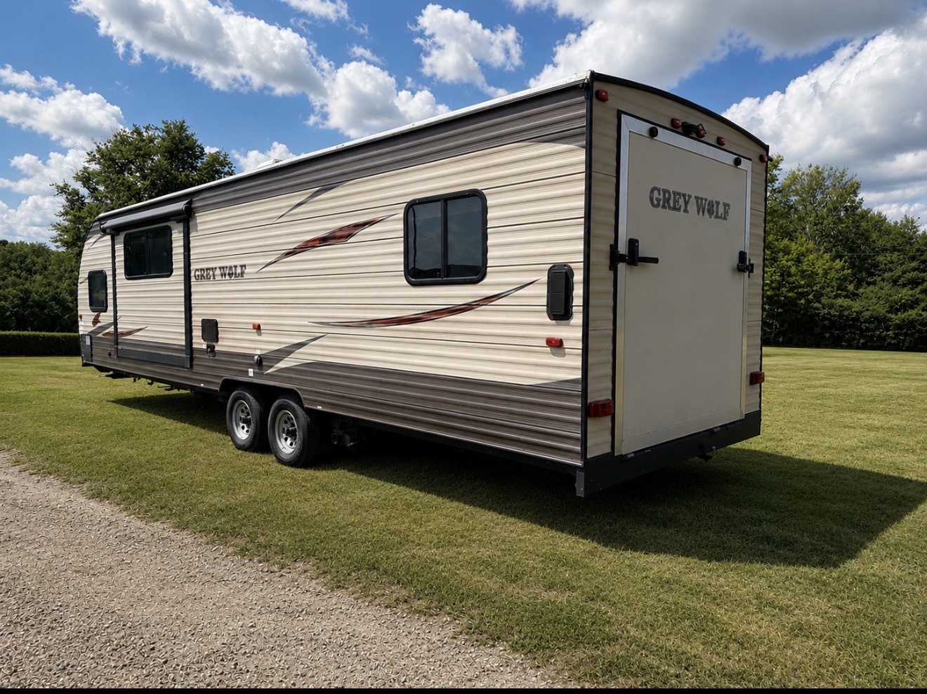2015 Forest River GREY WOLF 27RR in grandville MI