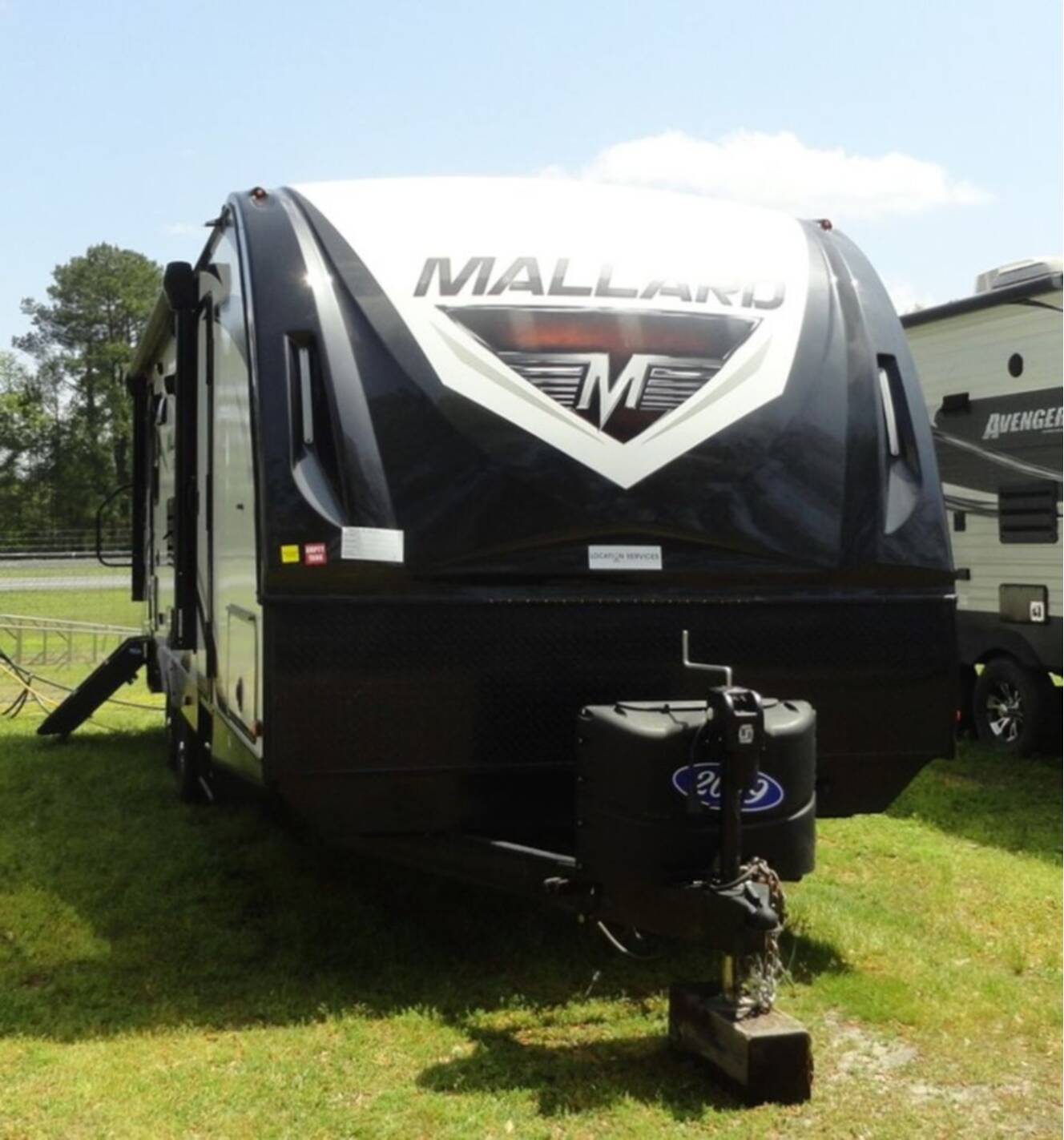 A photo of this 2019 Heartland Mallard M27