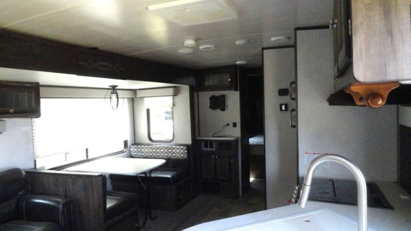 A photo of this 2019 Heartland Mallard M27