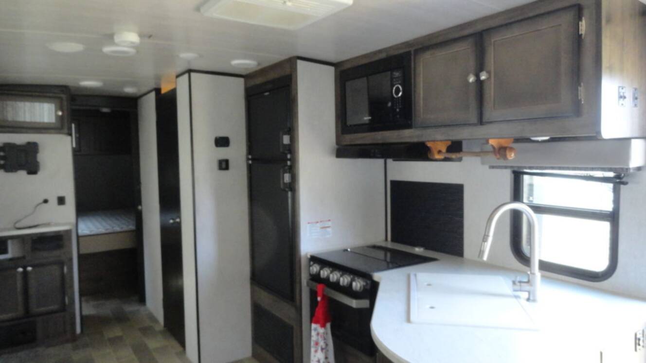 A photo of this 2019 Heartland Mallard M27