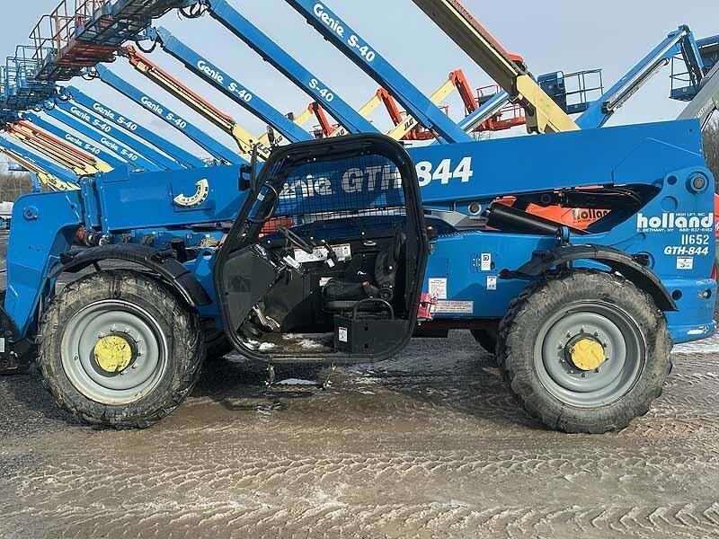 2018 GENIE GTH844 in East Bethany, NY